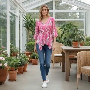 Nine West Pink Tulip Fuchsia Kimono style blouse top with flowers L NWT